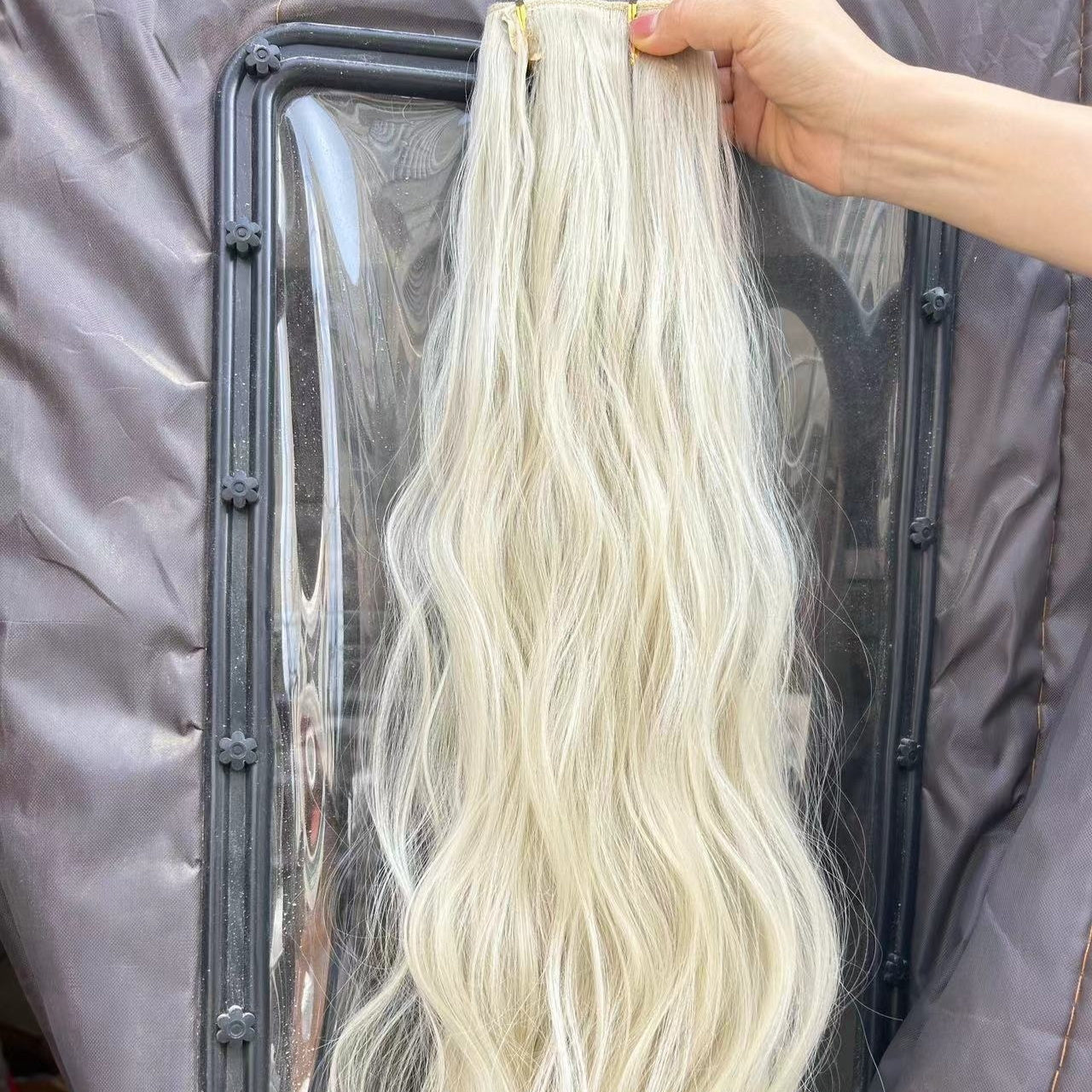 4-Piece Clip-In Curly Hair Extensions Set – Natural Volume & Wave