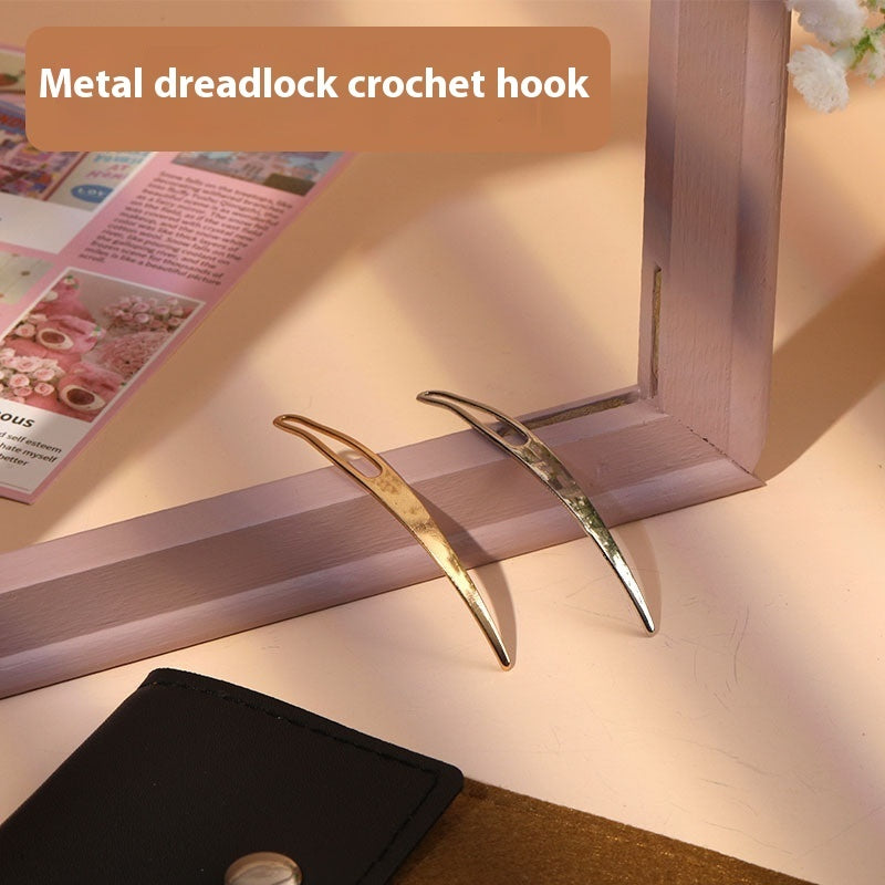 Professional Wooden Crochet Hook Set for Dreadlocks & Braids – 3-Head Tool Kit