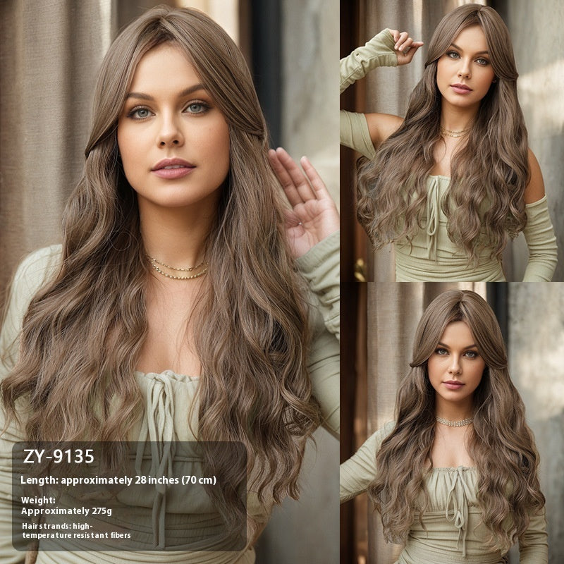 Long Wavy Synthetic Wig with Natural Hairline – 60 cm Heat-Resistant Fibre